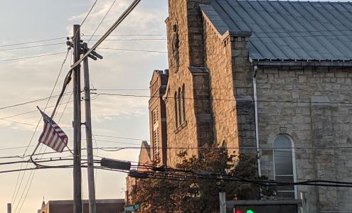 Broughton's Sports-Trophy World Elkins