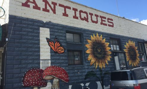 Foster's Crossing Antiques