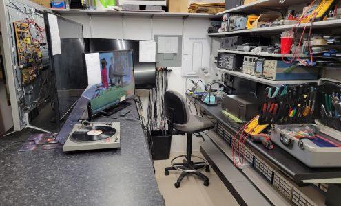 Wolfe's TV & Electronics