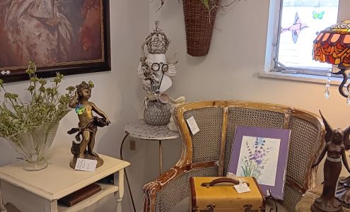 Thisledown Home & Art / April Ryan Designs