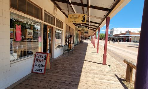 Outlaw T's Books & More