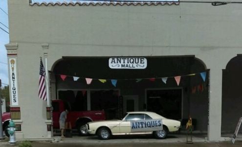 Country Roads Antiques & Home Decor & Furniture Restoration