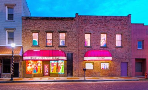 Henri's Cloud Nine Minerva