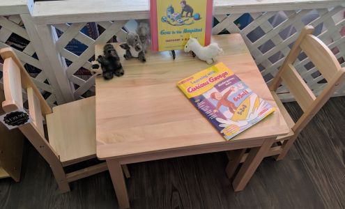 The Chalk Board & Gifts