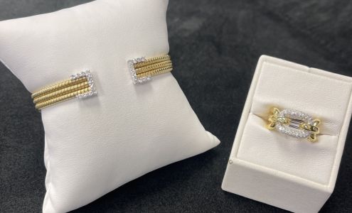 Phoenix Jewelers Inc