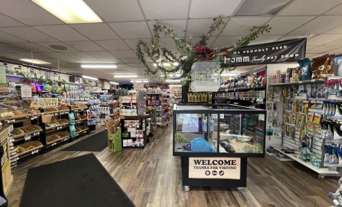 Lacey Pet Supply with Next Level Exotics