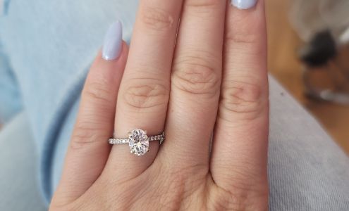 Coin & Jewelry Broker