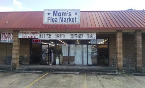 Mom's Flea Market & Consignment