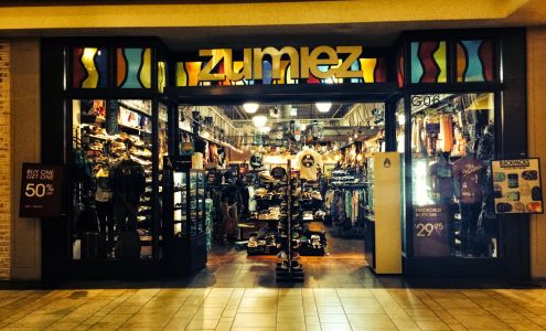 Zumiez