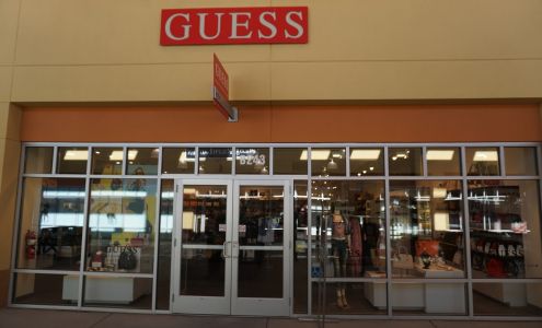 GUESS Factory Accessories