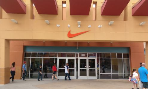Nike Factory Store - Canutillo