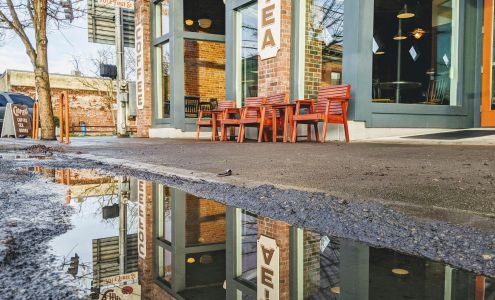 Chapters Books and Coffee