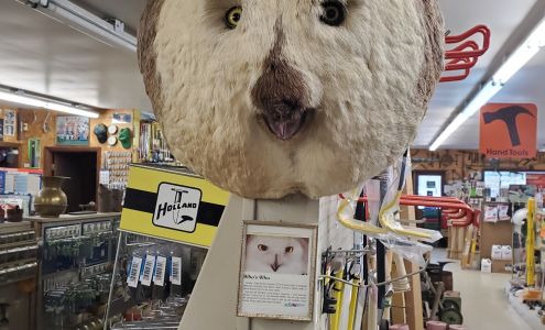 Van's Hardware & Garden Supply