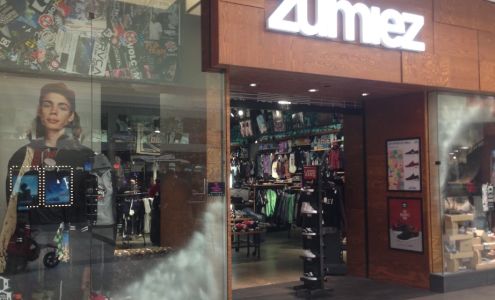 Zumiez