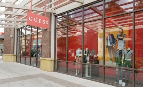 GUESS Factory