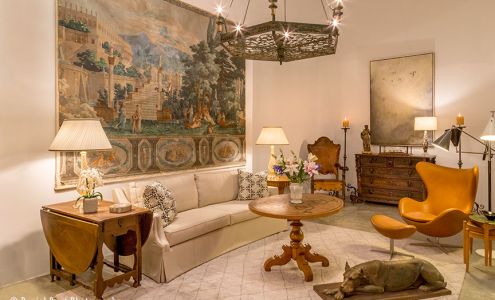 Jeff Littrell Antiques & Interiors