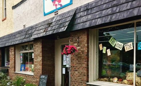 Lanza Gallery & Art Supplies