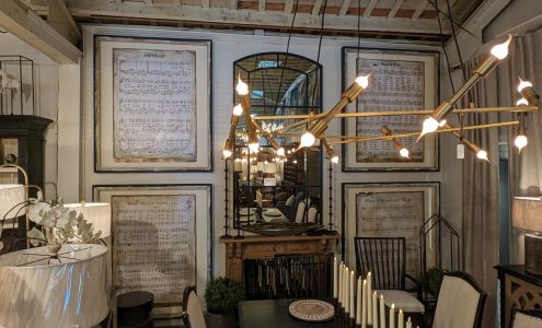 J J Ashley Antiques & Reprdctn