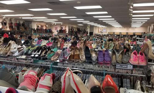 Plato's Closet - Kingsport, TN