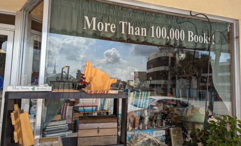 Linda's Books and Stuff