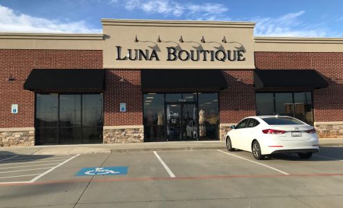 Luna Boutique