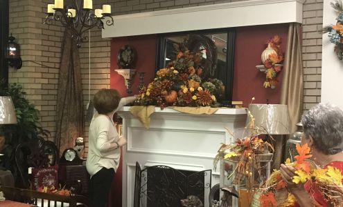 Cobblestone Interiors, Clothing, Jewelry & Gifts