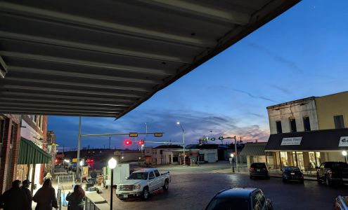 Fashion Floors 202 N Smythe St, Bowie Texas 76230