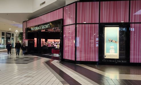 Victoria's Secret & PINK