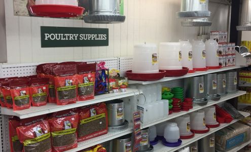 Manning's Feed & Seed - Milton