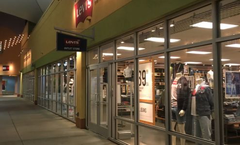 Levi’s Outlet Store