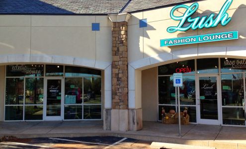Lush Fashion Lounge