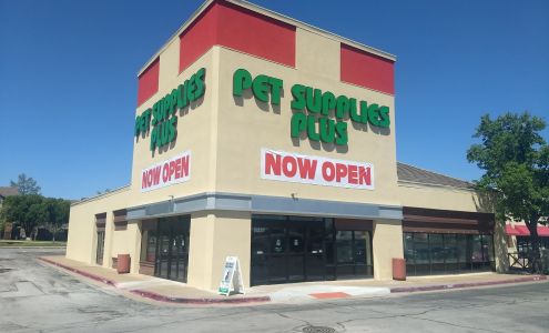 Pet Supplies Plus Tulsa (Eton Square)