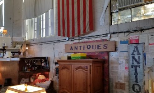 Spring Hill Antique Mall