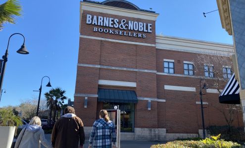 Barnes & Noble