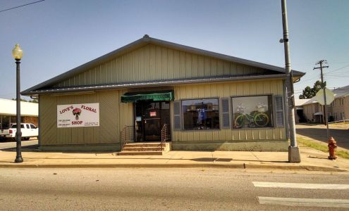 Love's Floral Shop