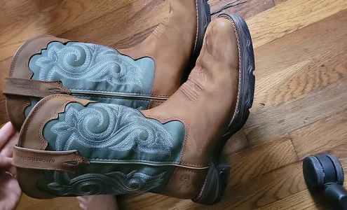 Discount Western Wear & Tack