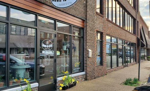 Down-to-Earth Lifestyle & Gifts