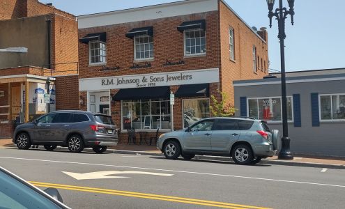 R.M. Johnson & Sons Jewelers Salem