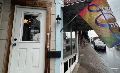 Music Box 128 W Main St, Burnsville North Carolina 28714