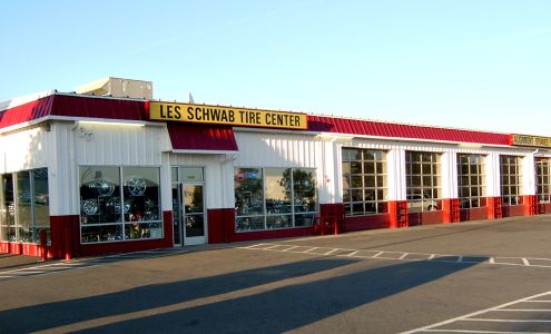 Les Schwab Tire Center