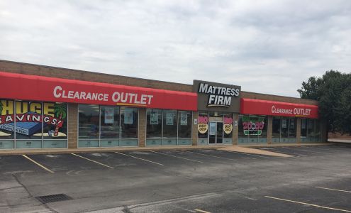 Mattress Firm 71st & Riverside