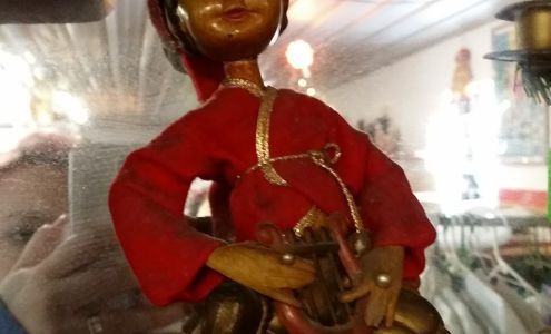 Nuttin Fancy Antiques