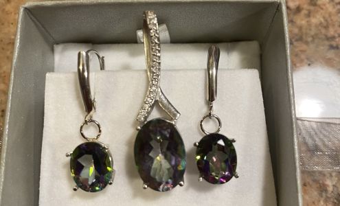 Sonny's Settings Horse Cave