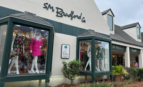 Lilly Pulitzer Signature Store