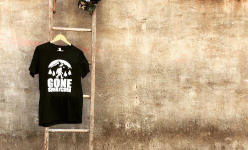 Black & White Market