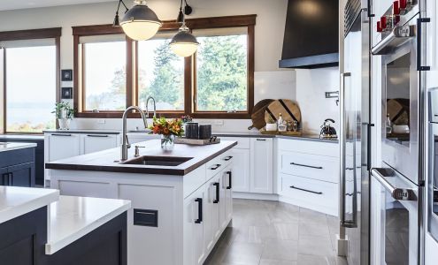 Signature Design and Cabinetry