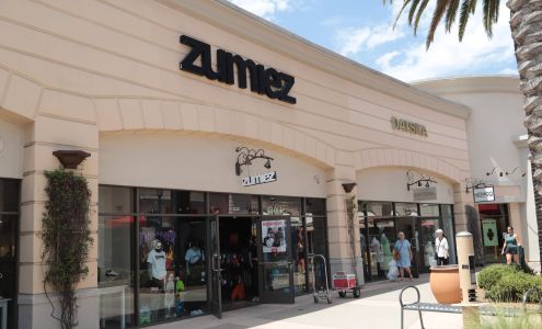 Zumiez