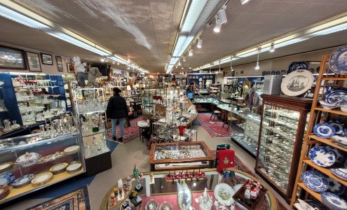 Mirror Lake Antiques