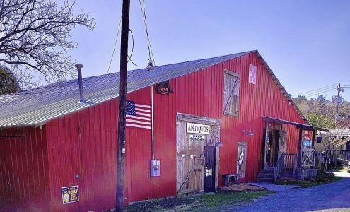 Linda’s Outback Antiques and More