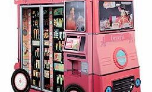 Benefit Cosmetics Glam Up & Away